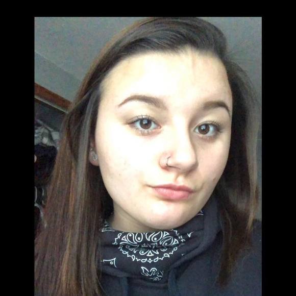 Meet your Posher, Lanie - Picture 1 of 1